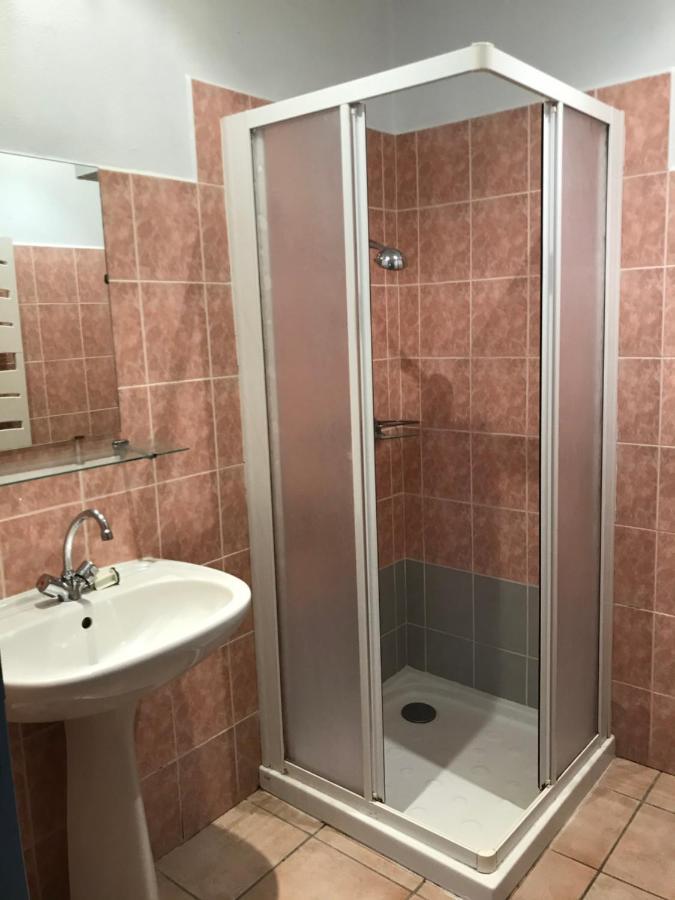 Complexe Des Oustalous Hotell Les Cabannes  Exteriör bild