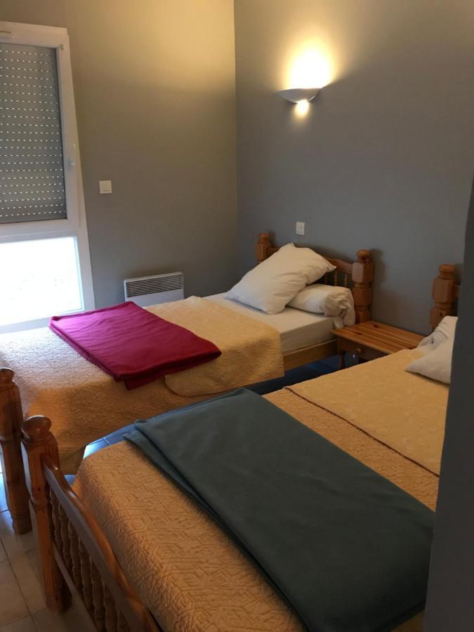 Complexe Des Oustalous Hotell Les Cabannes  Exteriör bild