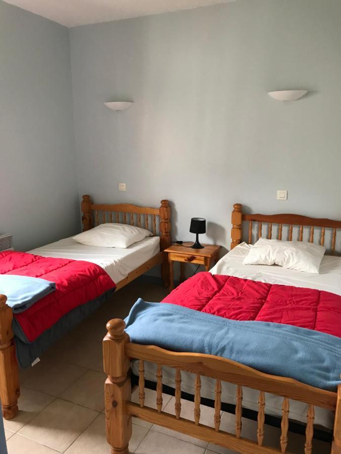 Complexe Des Oustalous Hotell Les Cabannes  Exteriör bild
